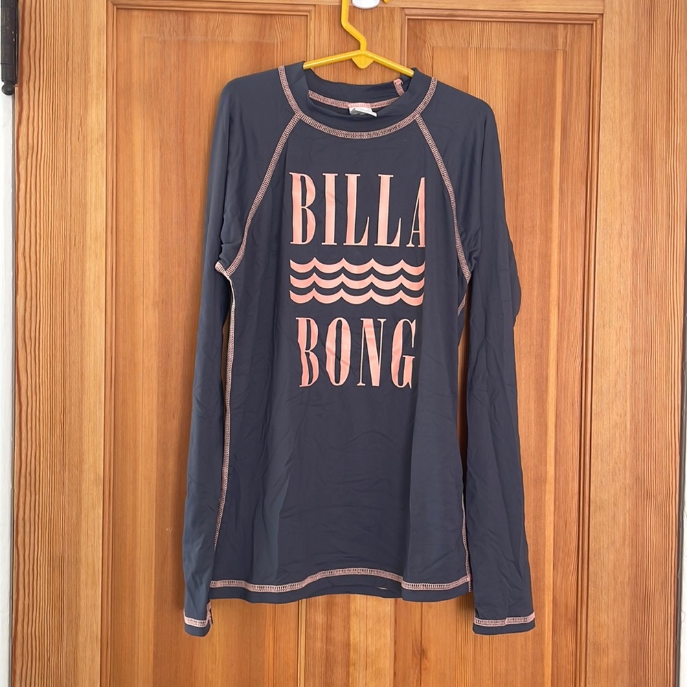 NWOT Billabong Rash guard